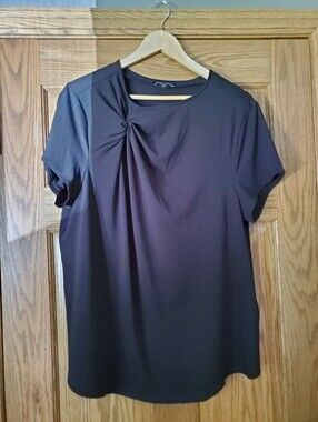 Like NEW! Universal Standard Mackaya Luxe Twill Knot Top. Size M (18/20)